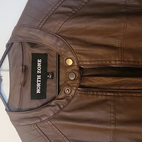 Women's Brown leather jacket - Picture 2 of 4